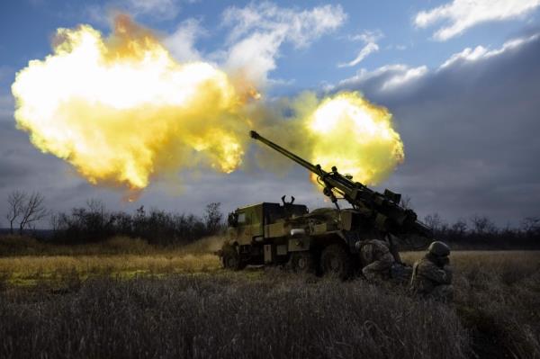俄罗斯加强了对乌克兰东部解放的赫尔森地区的攻击